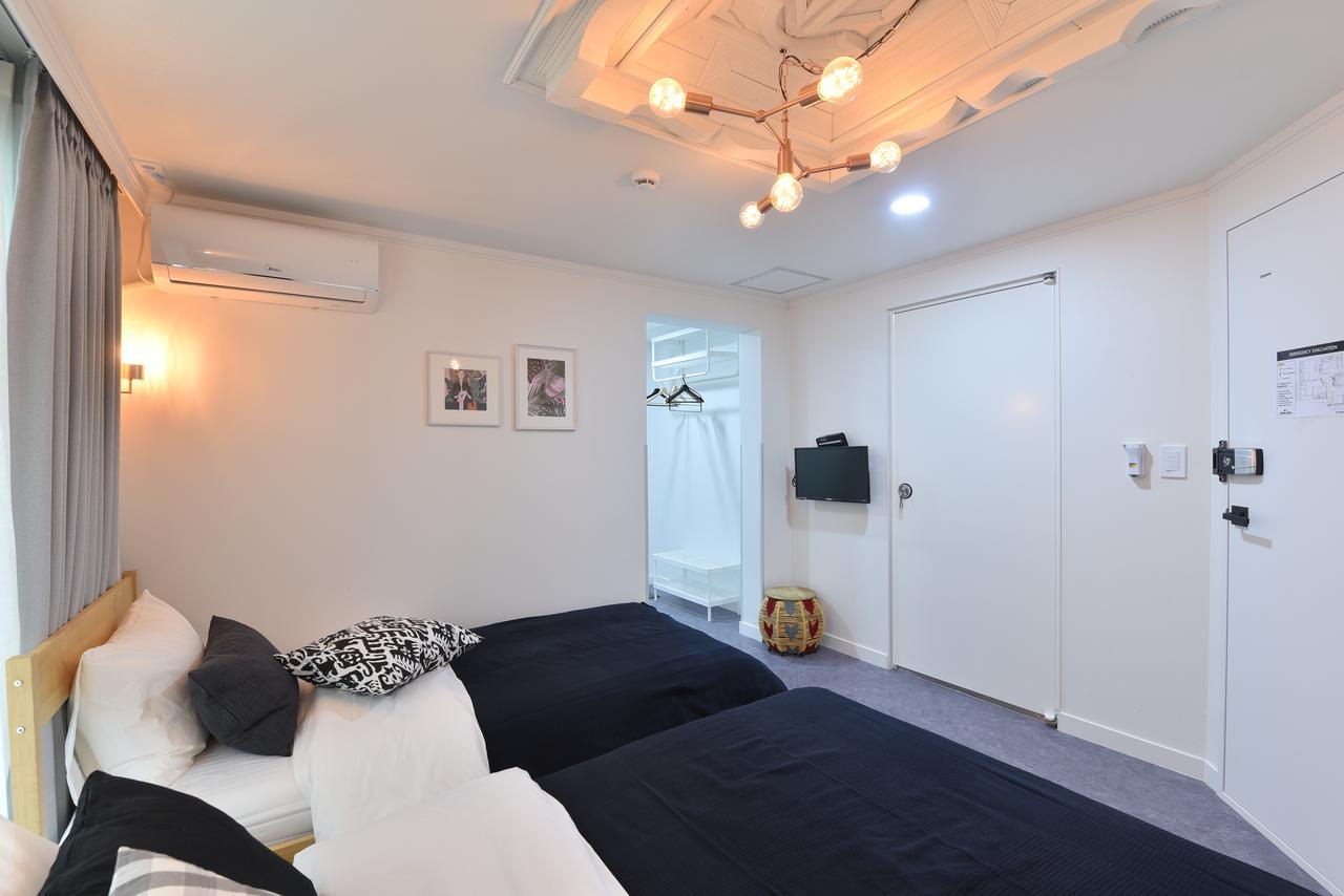 Mono House Hongdae 5 Hotel Seoul Bagian luar foto
