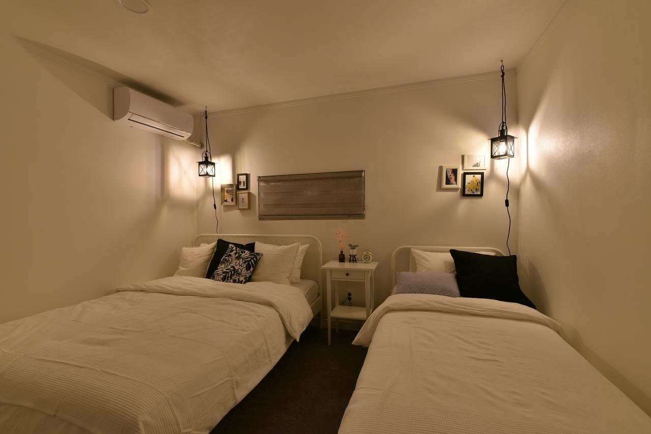 Mono House Hongdae 5 Hotel Seoul Bagian luar foto
