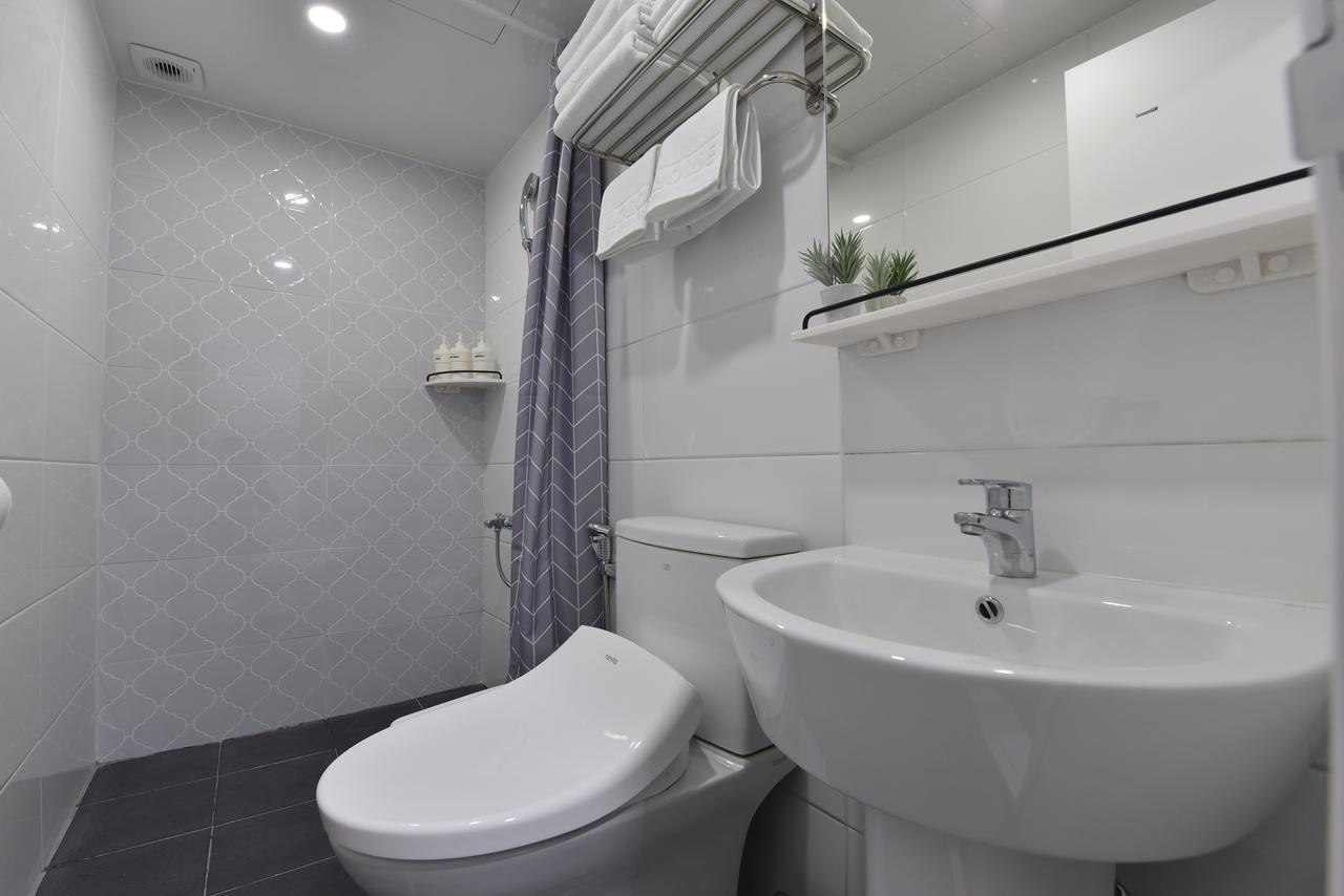 Mono House Hongdae 5 Hotel Seoul Bagian luar foto