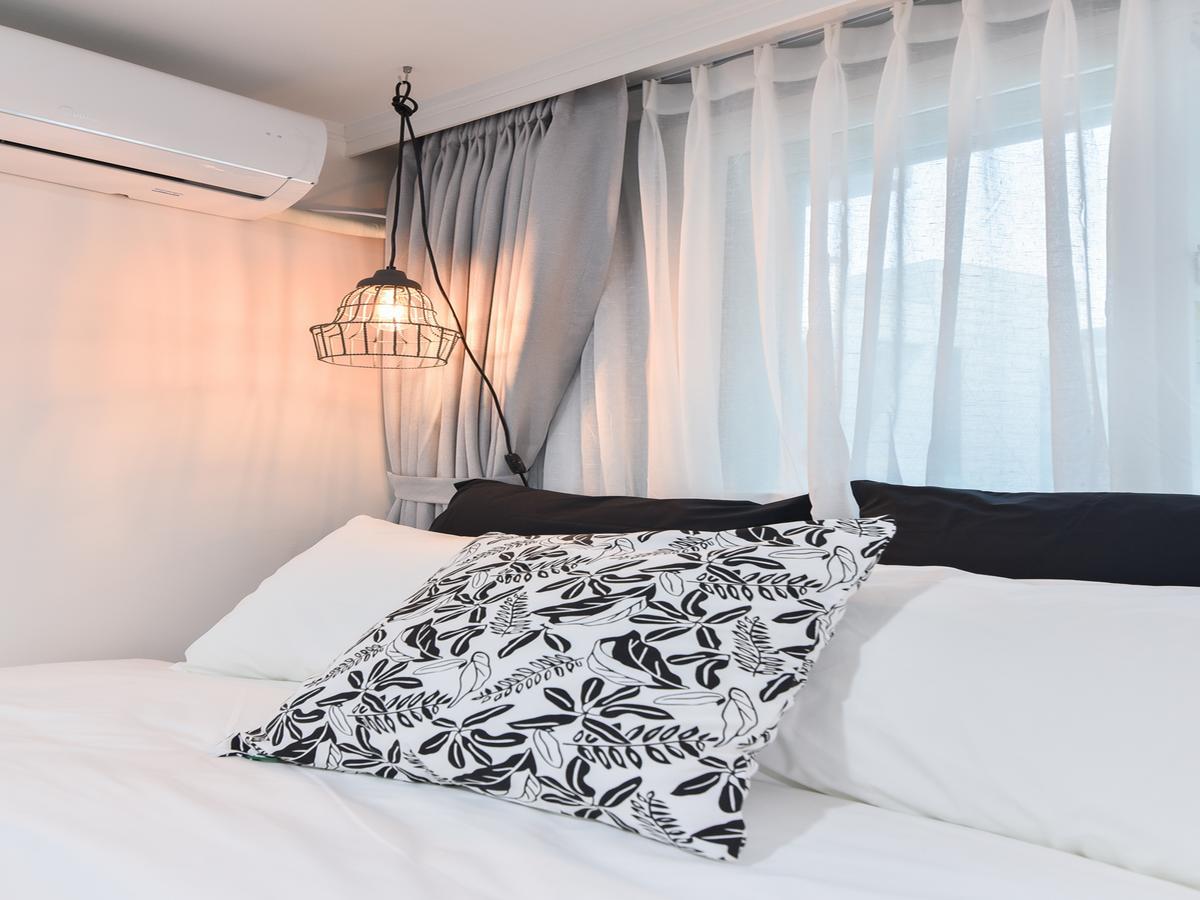 Mono House Hongdae 5 Hotel Seoul Bagian luar foto